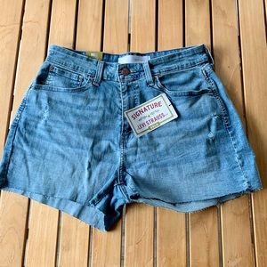 NWT Signature by Levi Strauss High Waisted Denim Shorts